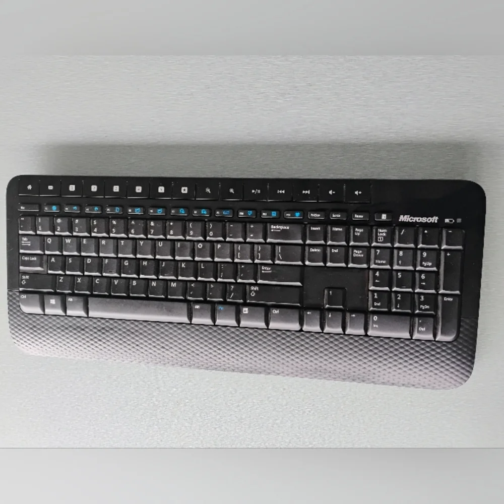 Microsoft Wireless Desktop 2000 Keyboard